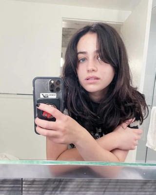 Mary mouser without makeup is absolutely beautiful : r/cobrakai